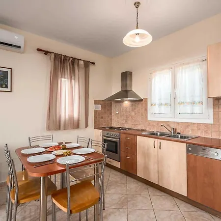 Lemoni Villa *